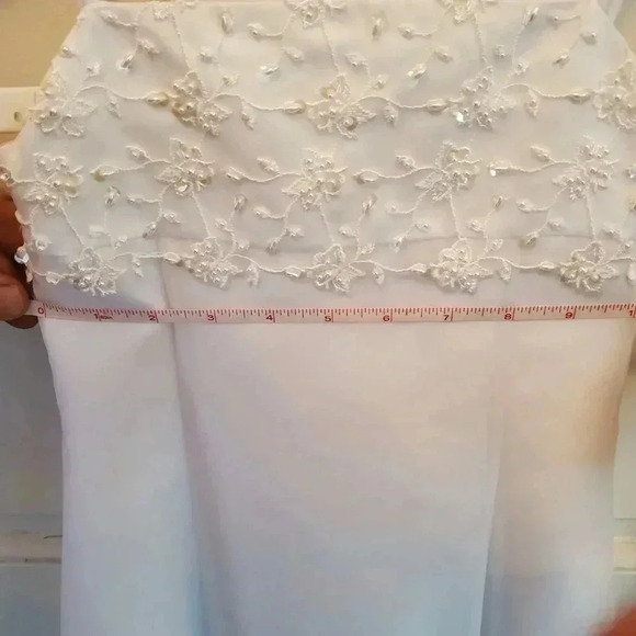 Beautiful White Flower Girl Dress from David’s Bridal - Never Worn - Picture 7 of 8
